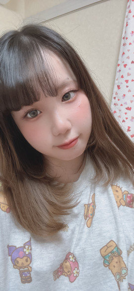 今日も自撮り?
