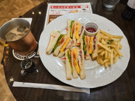 お昼ごはん