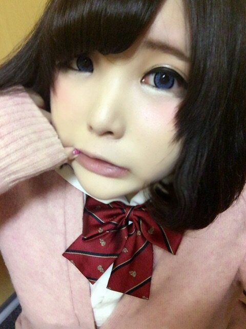 まなです！