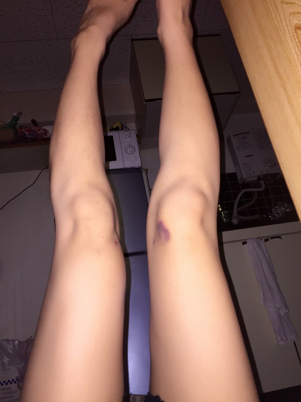 はじめまして☆ 脚