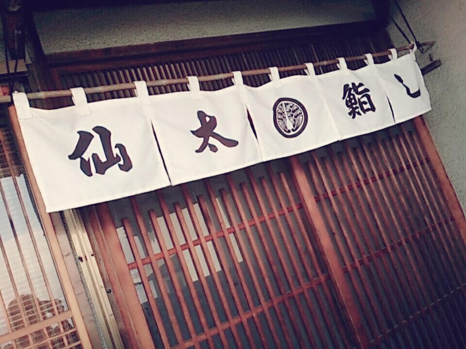 ( ﾟ▽ﾟ)/ｺﾝﾆﾁﾊ