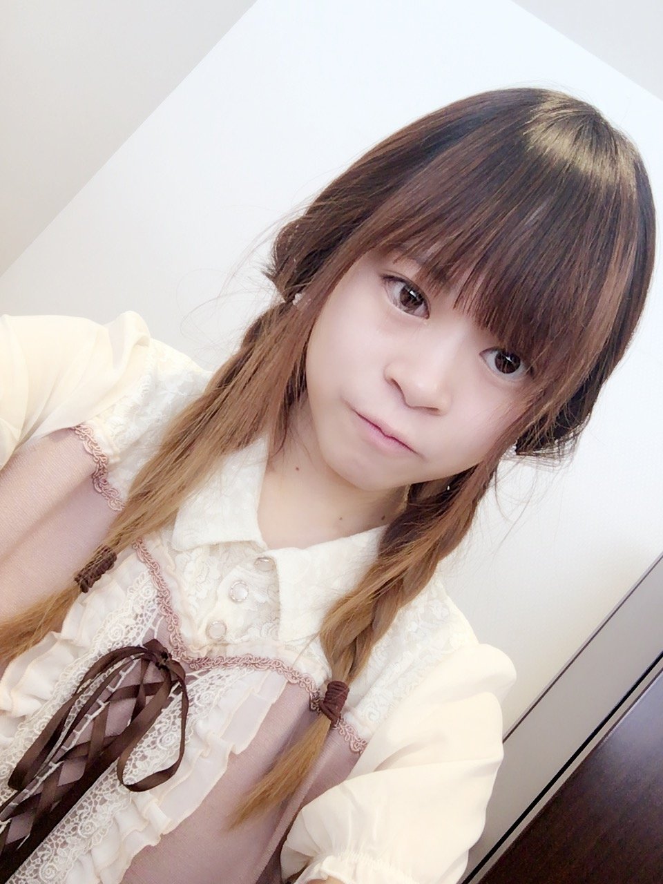 私とチャットしたい人いないのかな……